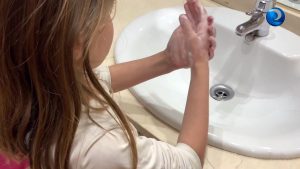 Read more about the article Nurse Creates Adorable Game To Make Kids Wash Hands Well