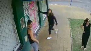 Read more about the article Armed Thugs Rob Women Lining Up Outside Pharmacy
