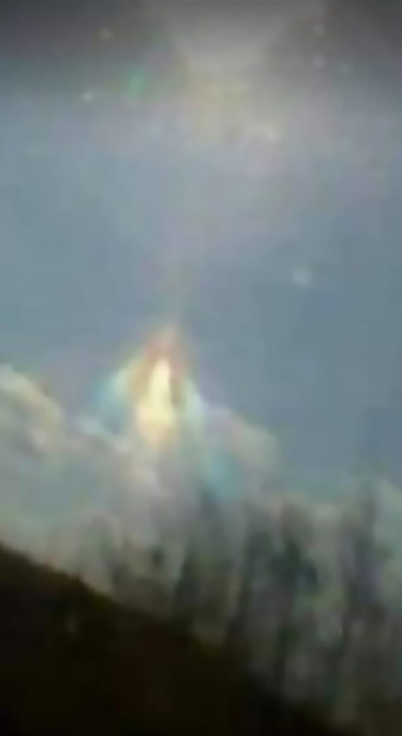 Read more about the article COVID: Argie Netizens Claim Figure In Sky Is Virgin Mary