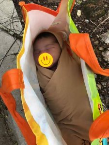 Read more about the article Baby Found Abandoned On Pavement With Umbilical Cord