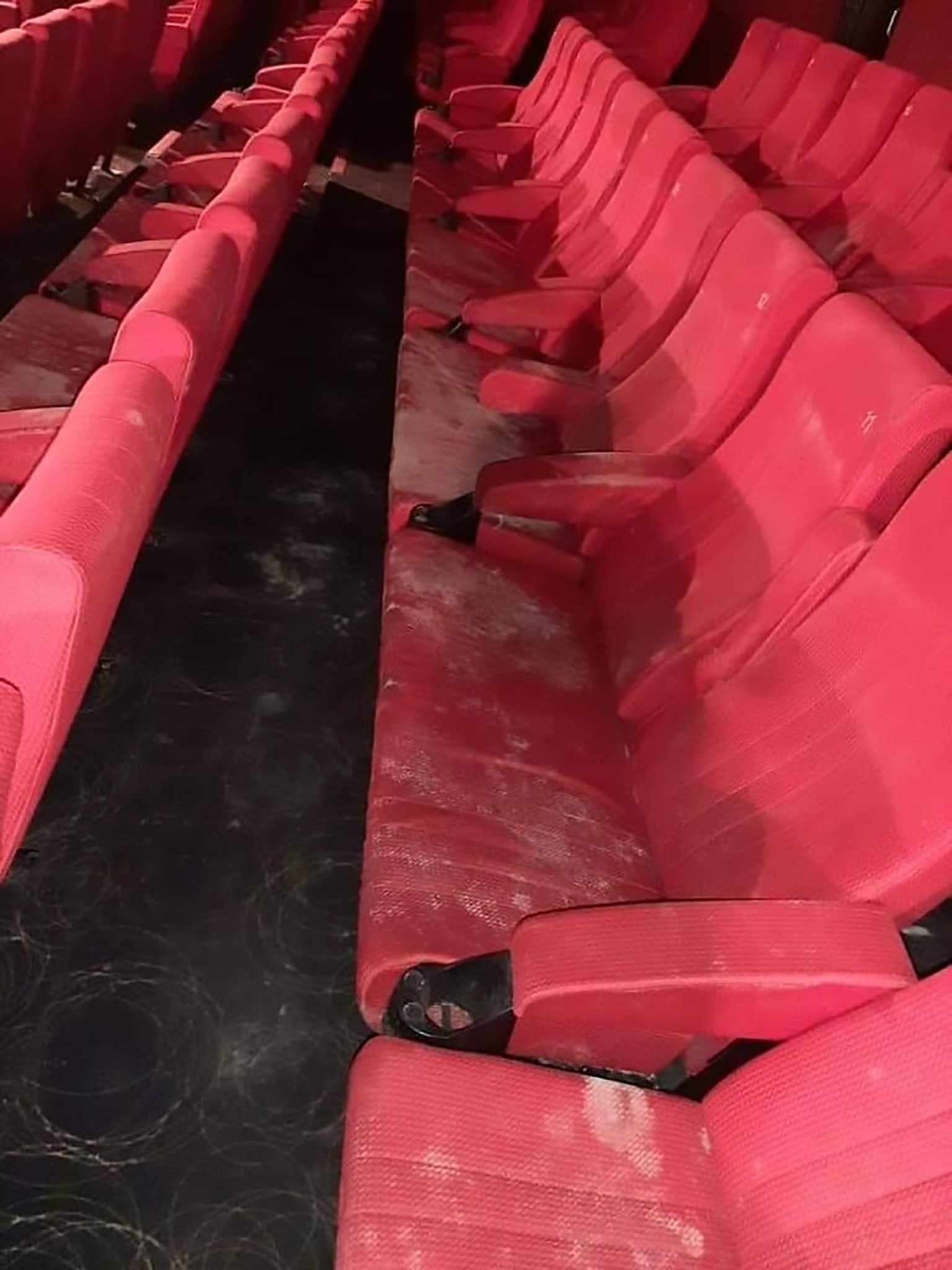 Сидения в кинотеатре
