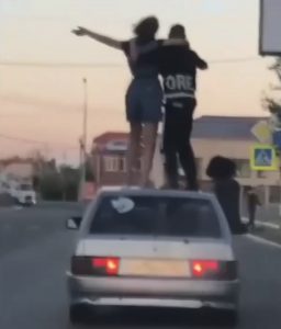 Read more about the article Bungling Pair Sent Falling Whilst Dancing On Car Roof