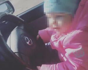 Read more about the article Moment Toddler Drives Car On Reckless Dads Lap