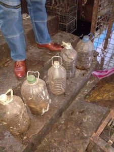 Read more about the article Market Inspector Finds 5 Hissing Cobras In Water Bottles