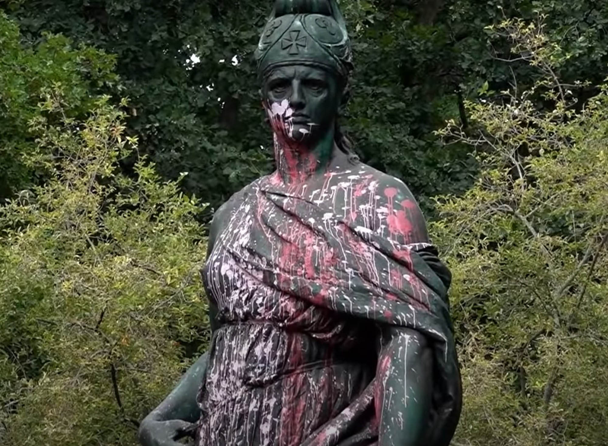 Read more about the article Berlin Bismarck Statue Defaced Over German Colonialism