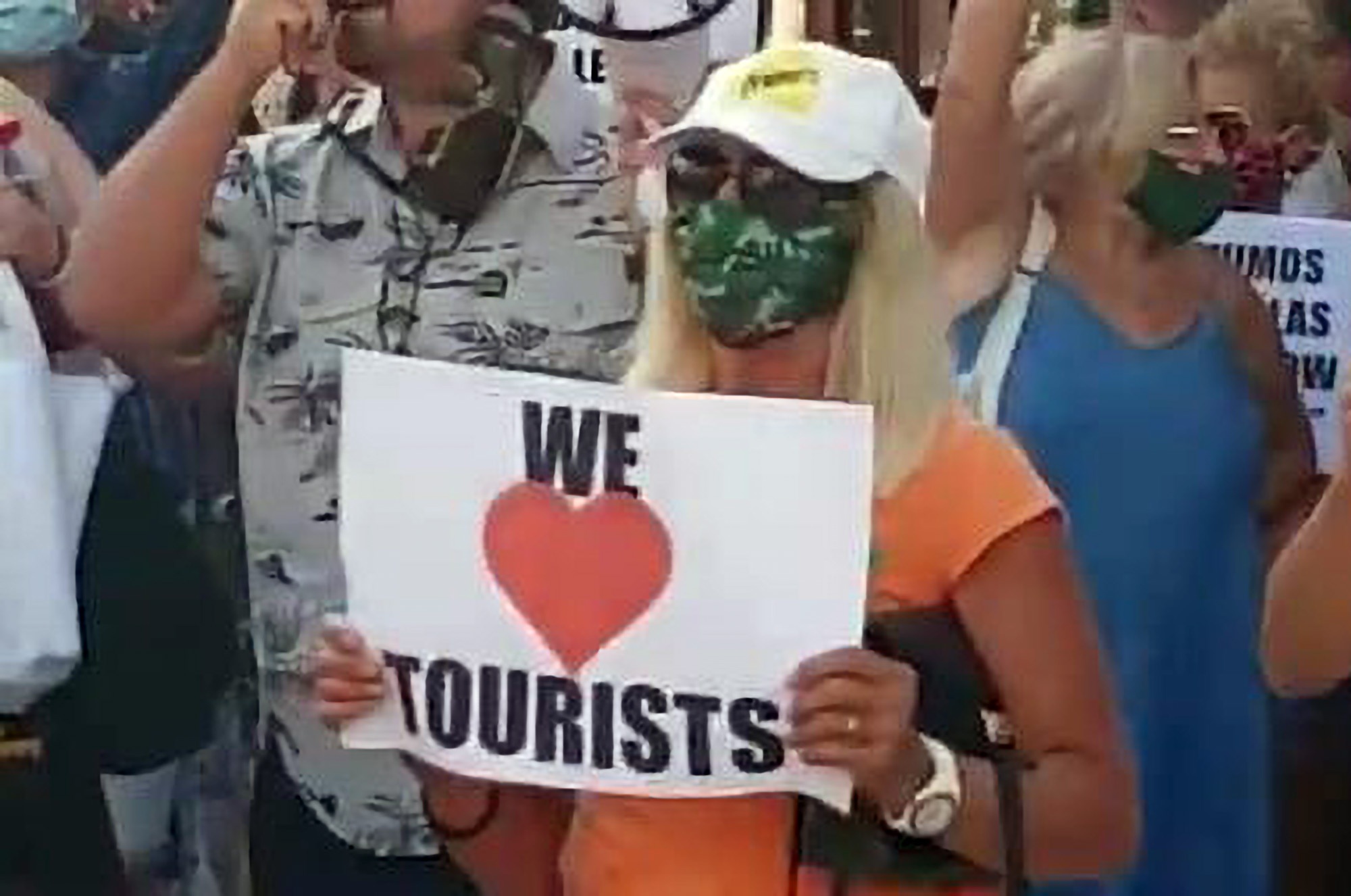 Read more about the article Locals Protest Against Closure Of Popular Magaluf Bars