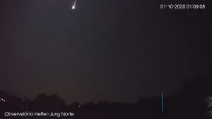 Read more about the article Moment Meteor Passes Over Brazil City Brighter Than Moon
