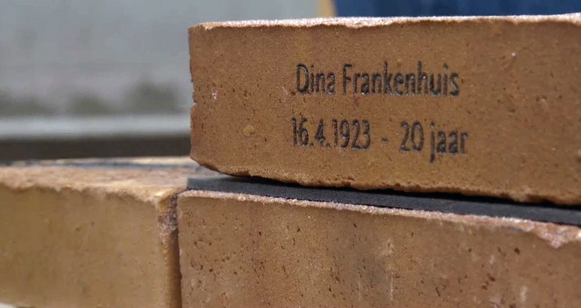 Read more about the article Classmate Of Anne Frank Lays Stone On Holocaust Memorial