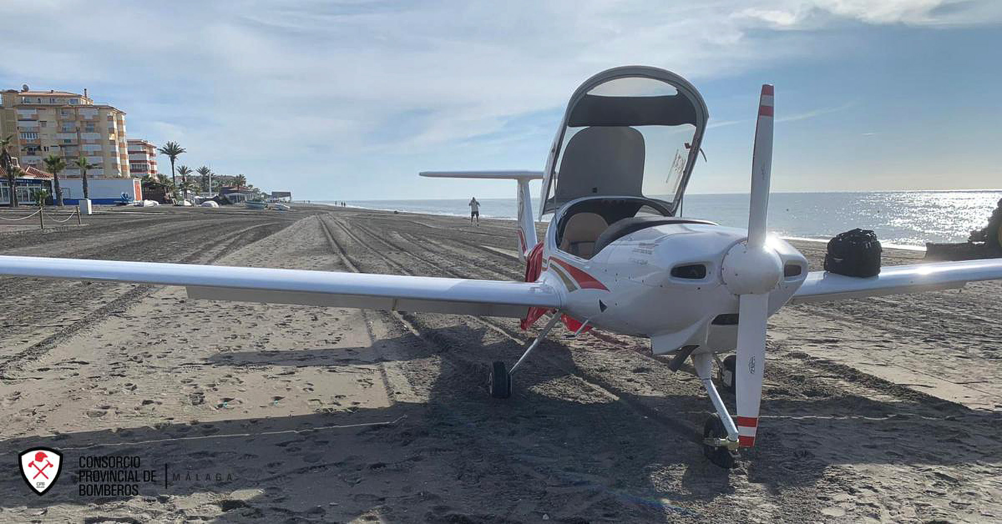 Read more about the article Student Pilot Does Emergency Landing In Costa Del Sol Beach