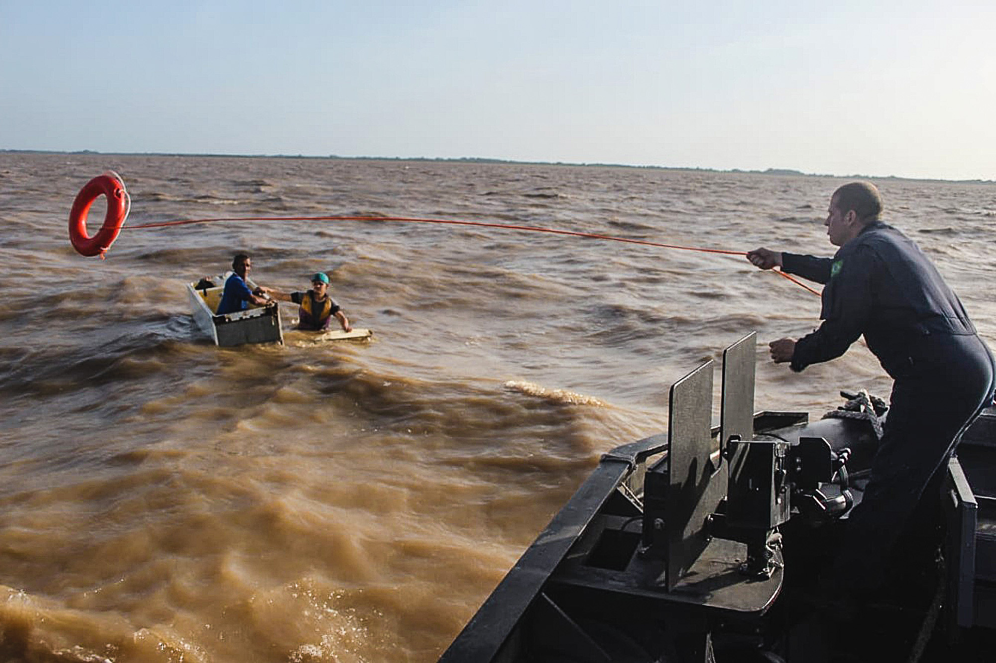 Read more about the article Three Crew Members Found Floating On Amazon River In Fridge