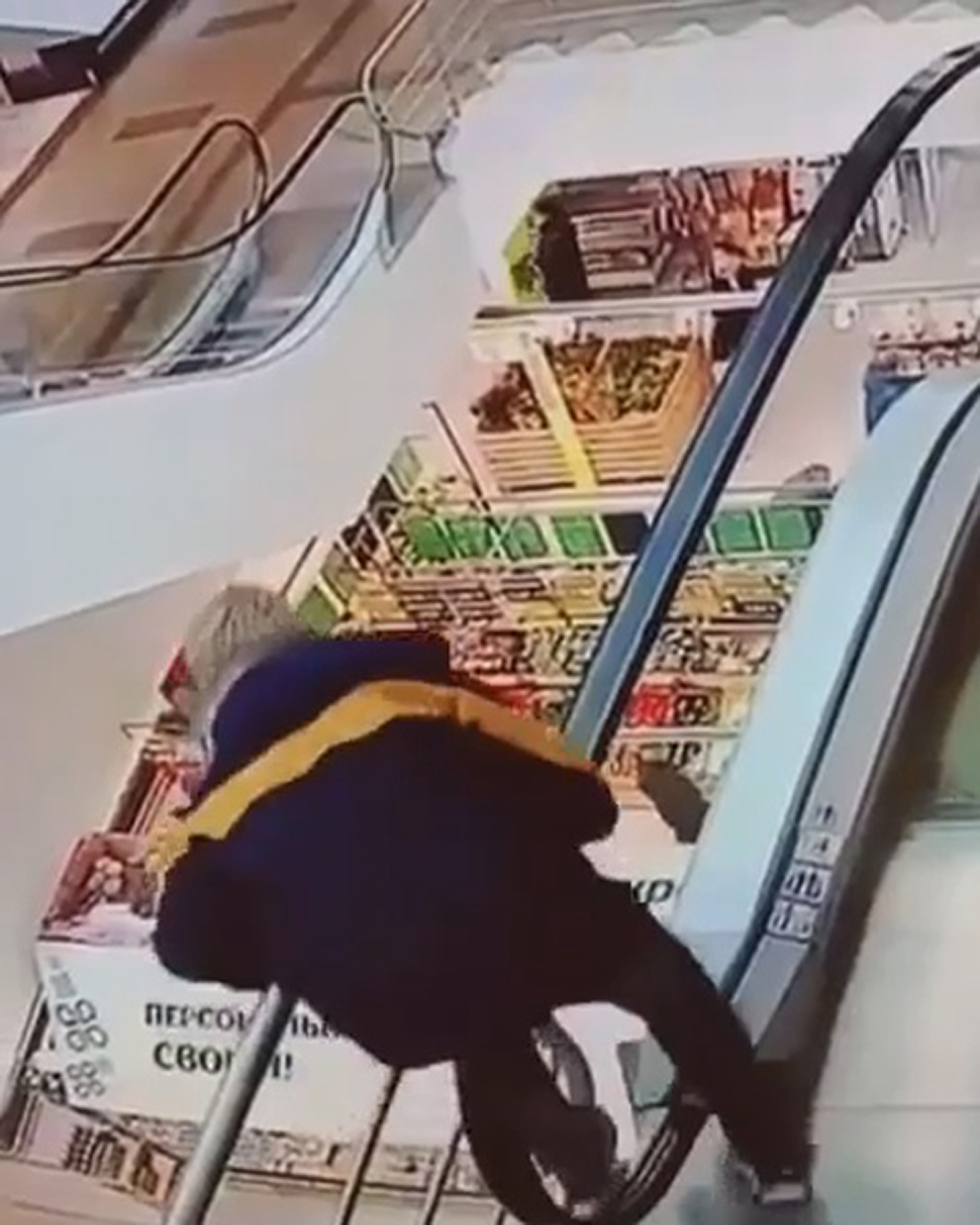 Read more about the article Teen Plummets From Upper Floor After Clothes Snag On Shopping Centre Escalator