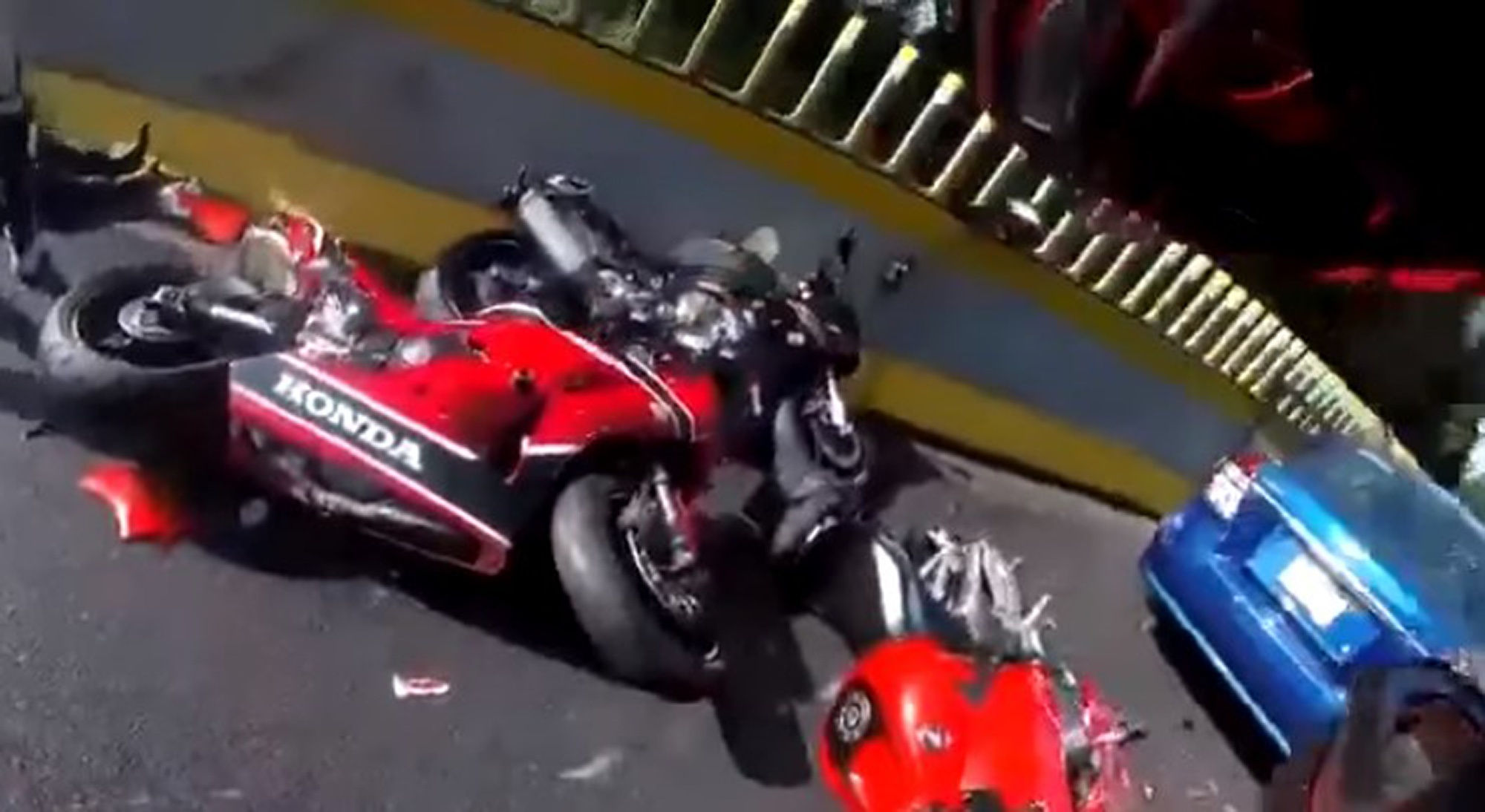 Read more about the article Racing Bikers Filmed In Shocking Crash That Left Seven Dead