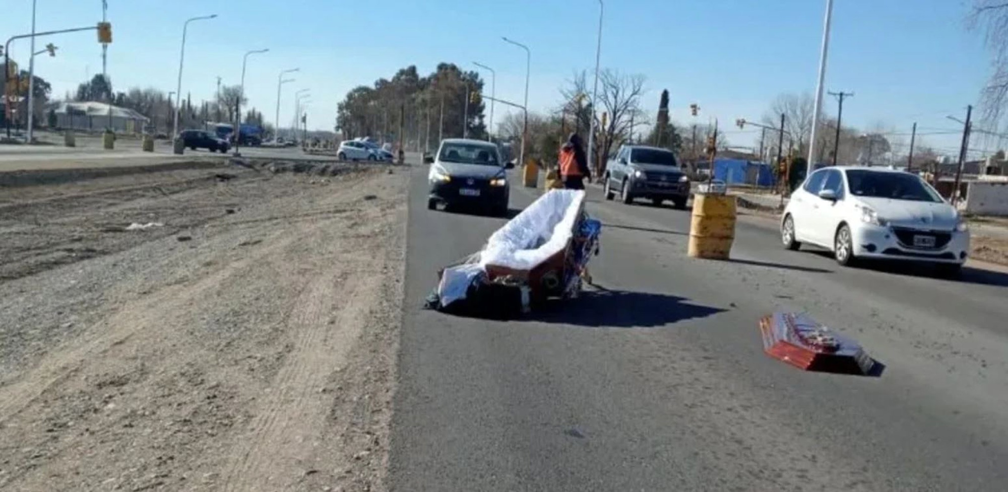 Read more about the article Dead Body Ends Up In Road As Hearse Drives Along Bumpy Road