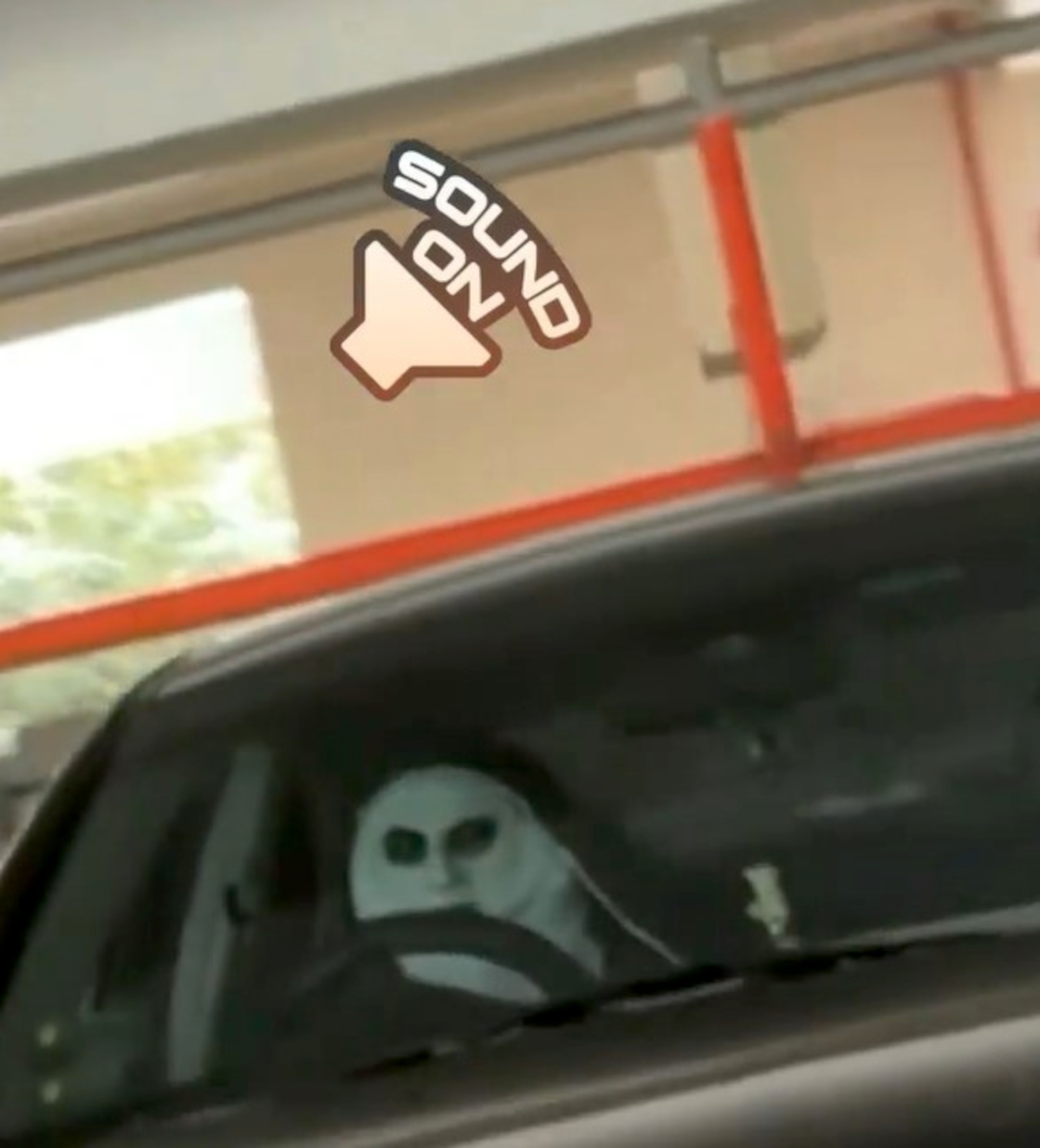 Read more about the article Fri 13th Ghoul In Parked Car Scares Living Daylights Out Of Passing Man