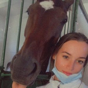 Read more about the article Young Female Jockey Dies From Head Injuries Following Horse Race Fall