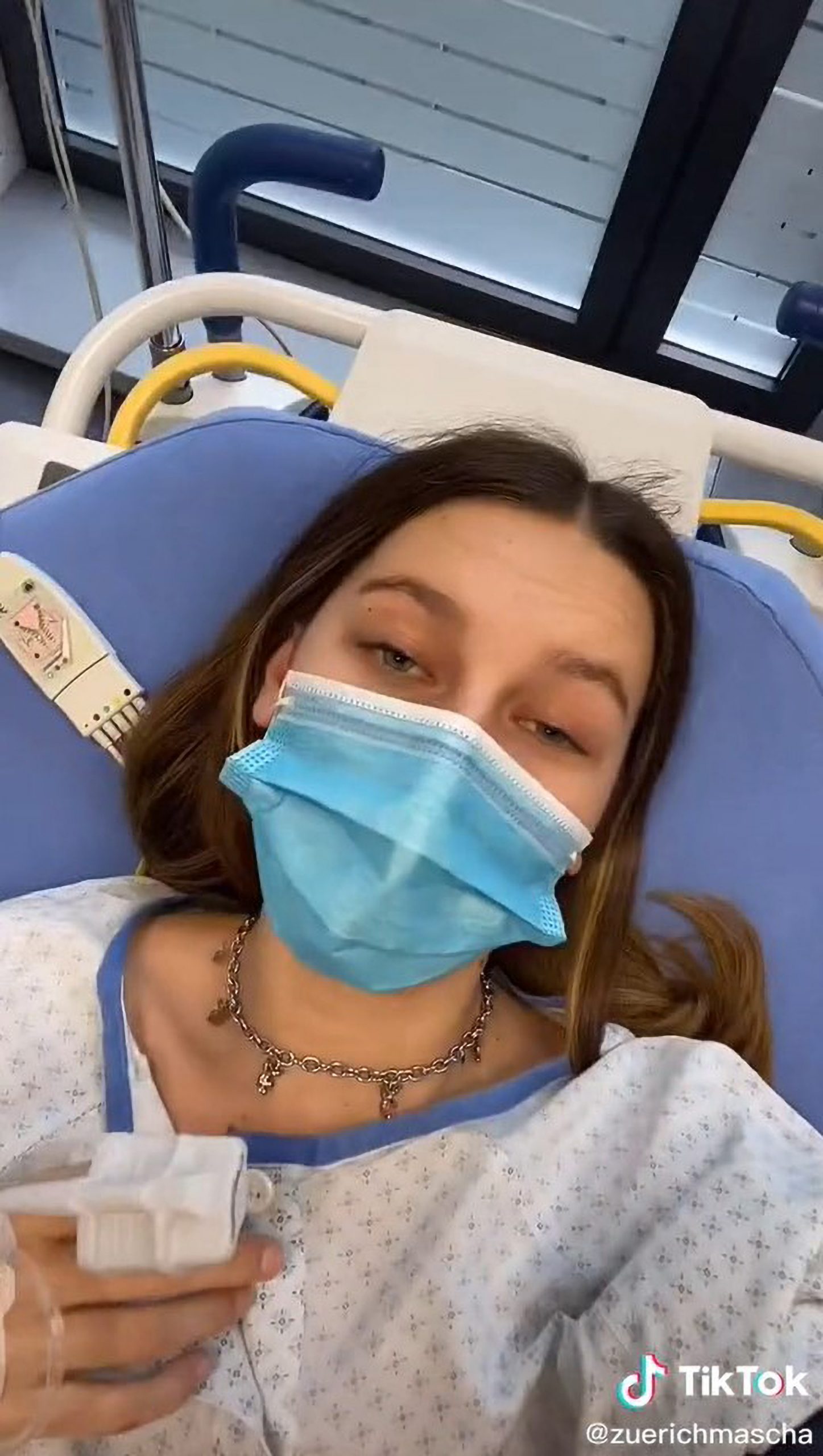 Read more about the article Teen Who Drinks 12 Cans Of Red Bull Per Day Collapses And Ends Up In Hospital With Heart Cramps