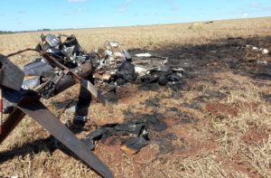 Read more about the article Narco Chopper Crashes In Brazil Leaving Cocaine Packages Scattered Across Field And Two Dead