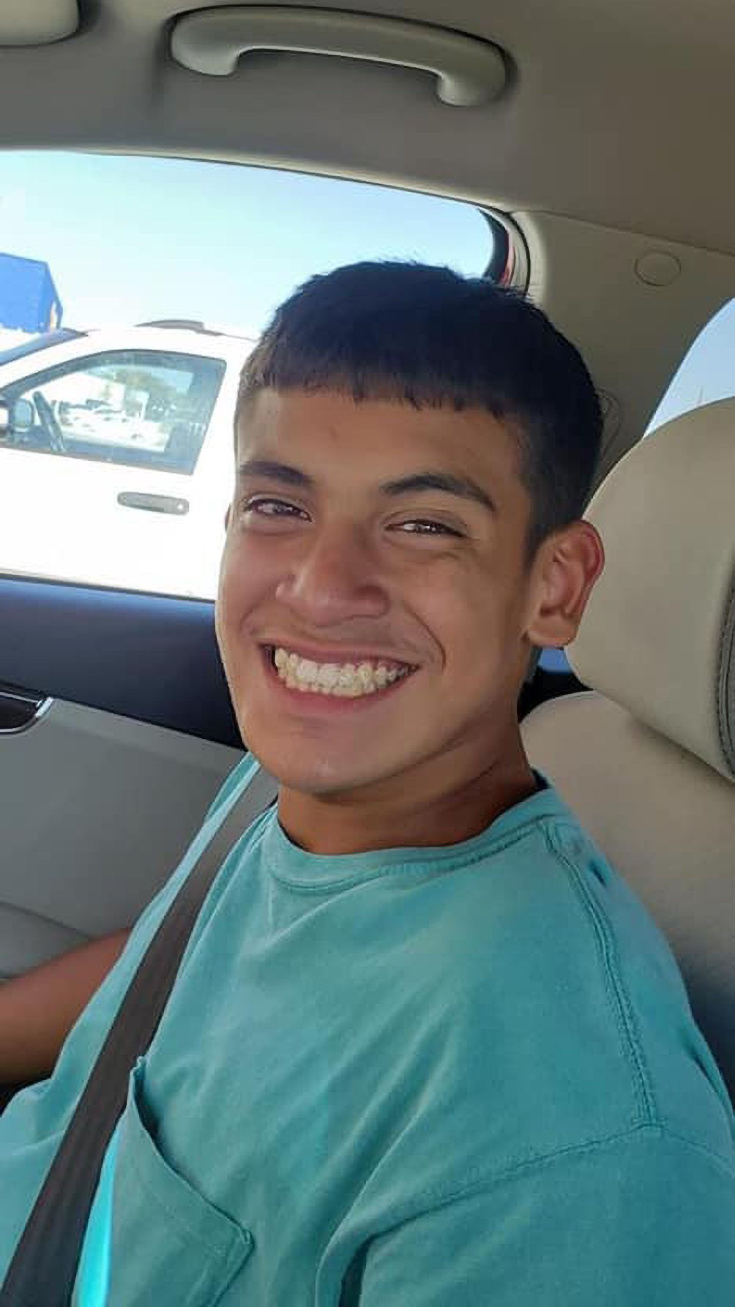 Read more about the article Texas Teen Is Fourth From School District To Die Of COVID-19