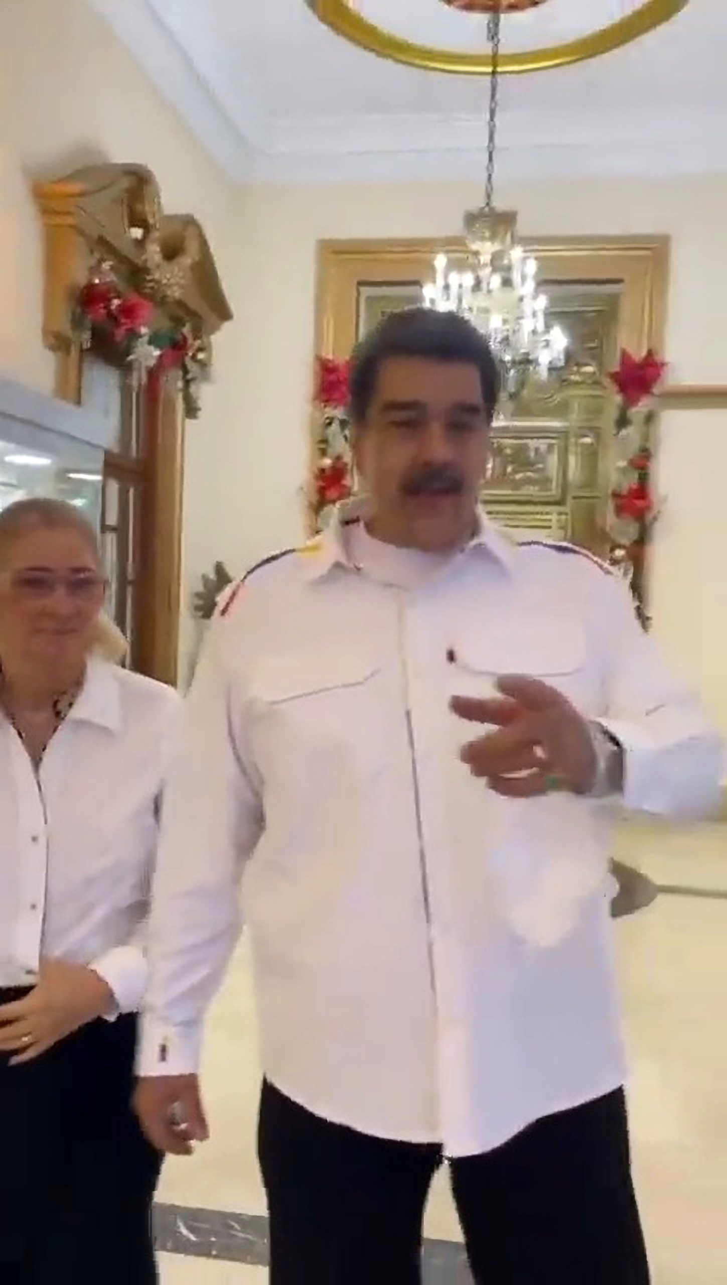 Read more about the article Bonkers Venezuela President Shows Off Festive Decor While Calling Xmas Early To Mask Mass Poverty Figures