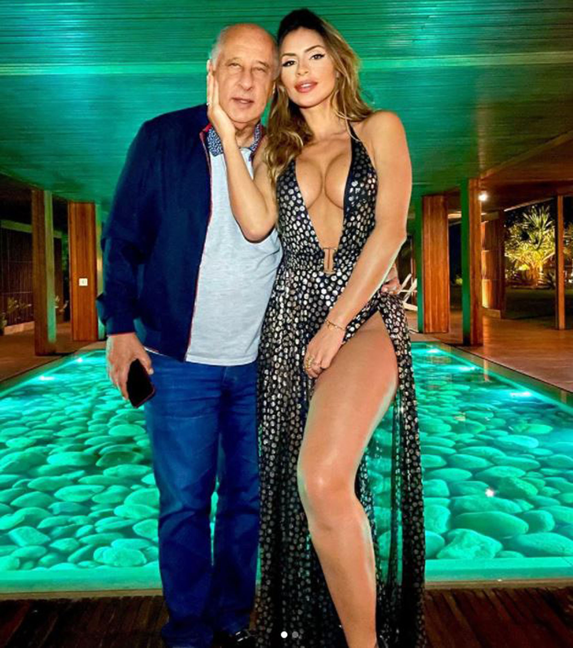 Read more about the article Sexy Latina Actress, 30, Rebuffs Critics Of Her Romance With Ex FIFA Exec, 80