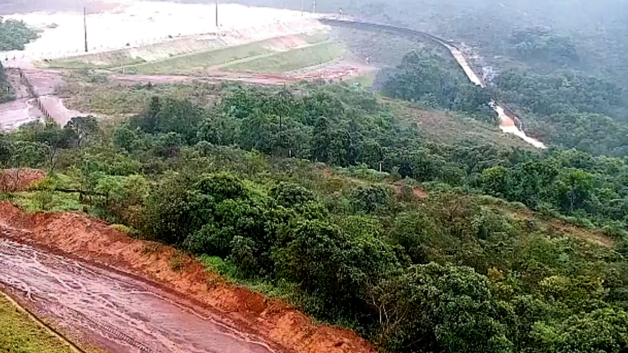 Read more about the article Dam Breached At Brazilian Mine After Period Of Heavy Rainfall
