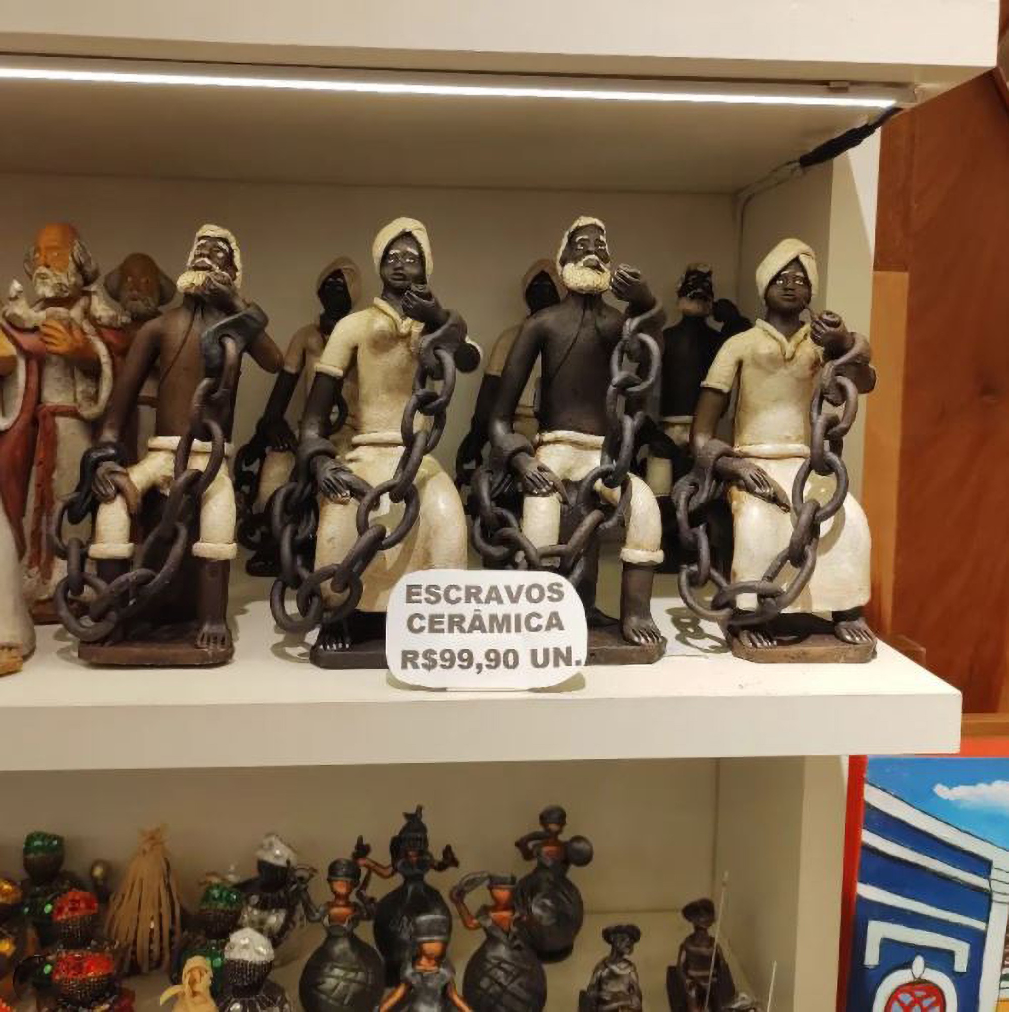 Read more about the article Outrage As Statues Of Black Slaves In Chains On Sale At International Airport