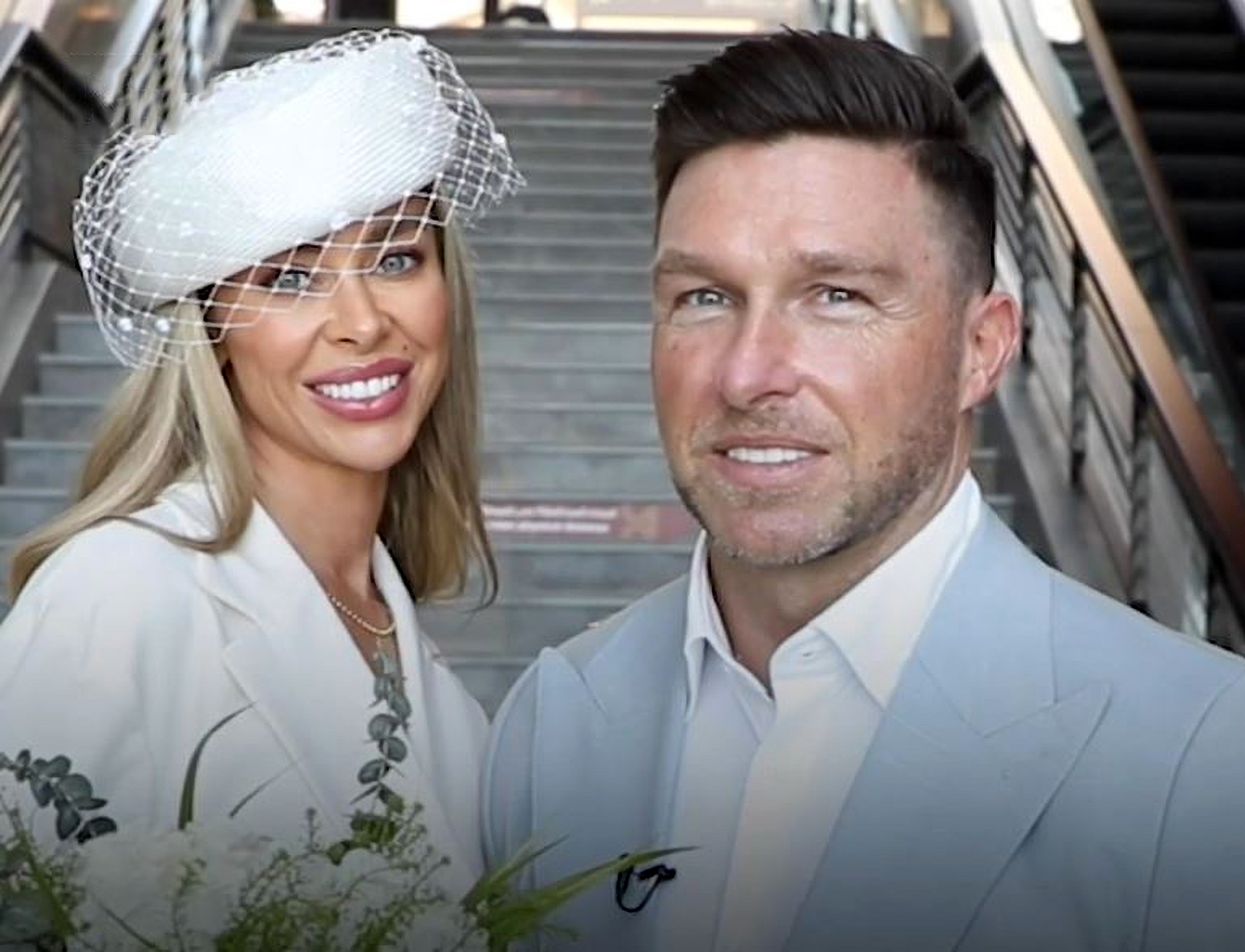 Read more about the article Essex Couple Tie The Knot In Abu Dhabi In One Of First Civil Ceremonies