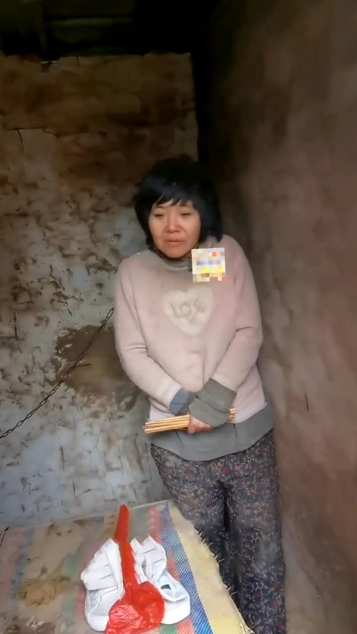 Read more about the article Authorities Slammed After Woman Found Chained To Wall By Cruel Hubby