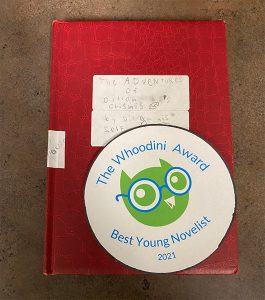 Read more about the article Boys Handwritten Book Has Years-Long Waiting List At Idaho Library After He Snuck It On Shelf