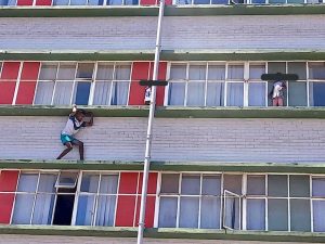 Read more about the article Girls, 5 And 2, Rescued From Building Ledge In Johannesburg