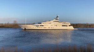 Read more about the article Vladimir Putins Luxury Yacht Called The Graceful Leaves German Port Before Possible Sanctions