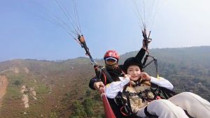 Read more about the article Touching Moment Woman In Wheelchair Goes Paragliding And Experiences Flying For First Time In Life