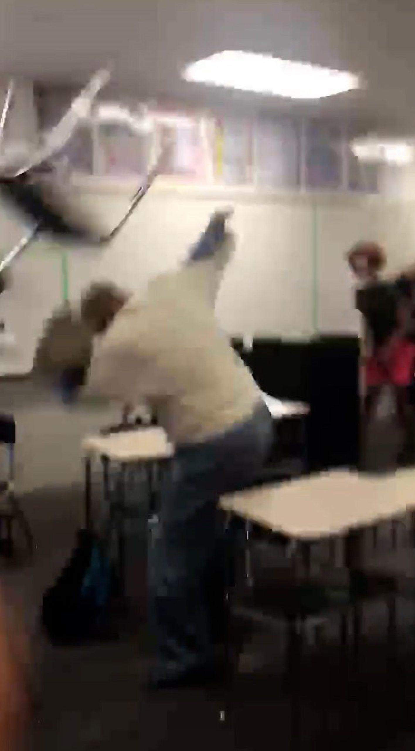Read more about the article Texas Police Probe As Substitute Teacher Left With Head Gash Amid Chair Fight With Student