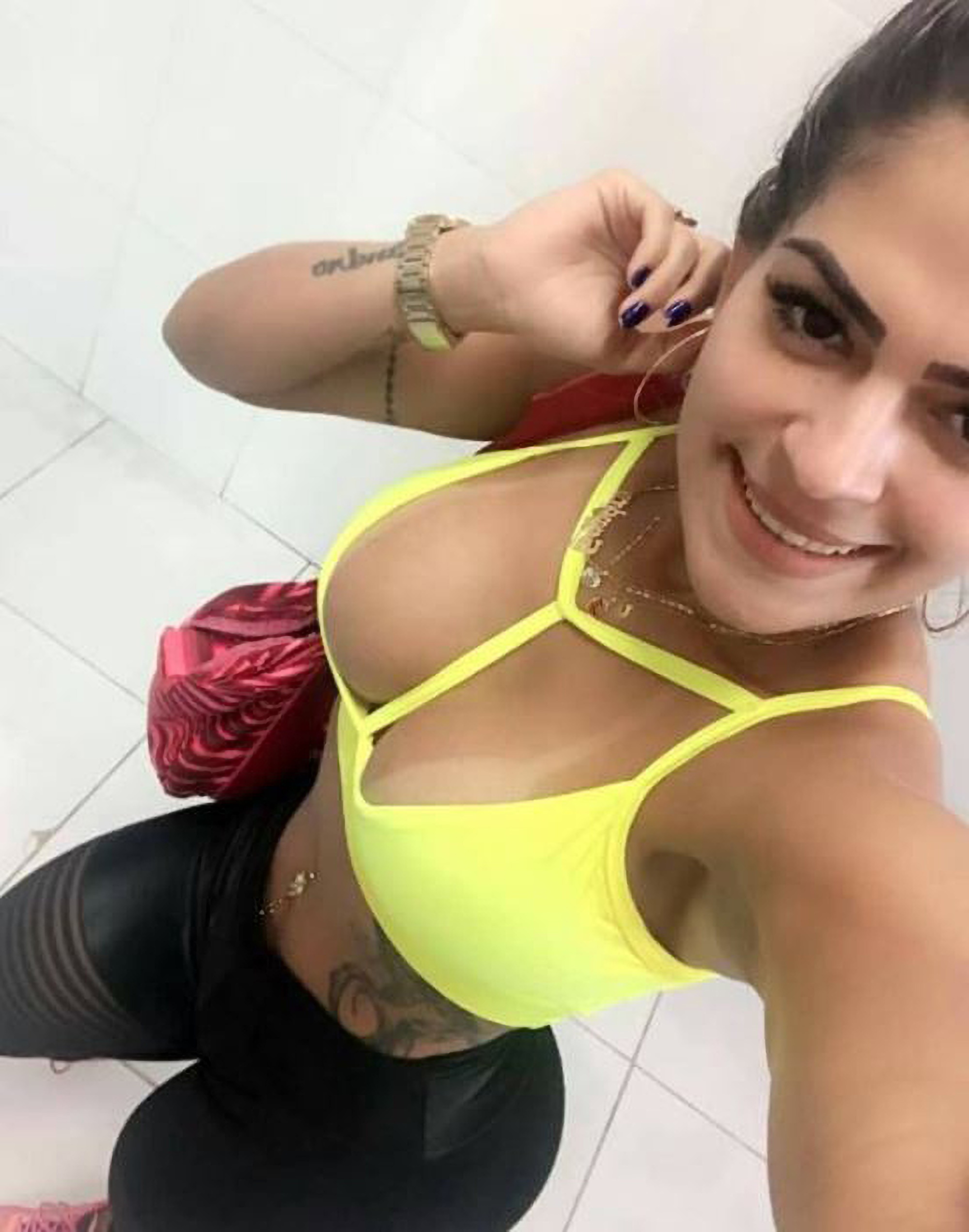 Read more about the article Gorgeous Brazilian Insta Model Doused In Petrol And Set Ablaze