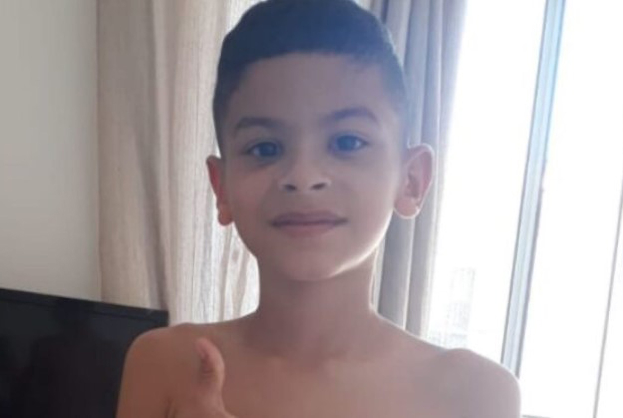 Read more about the article Boy, 9, Runs Away From Home Before Sneaking Onto Aeroplane And Travelling 2,700km After Looking Up How To Do It On Internet