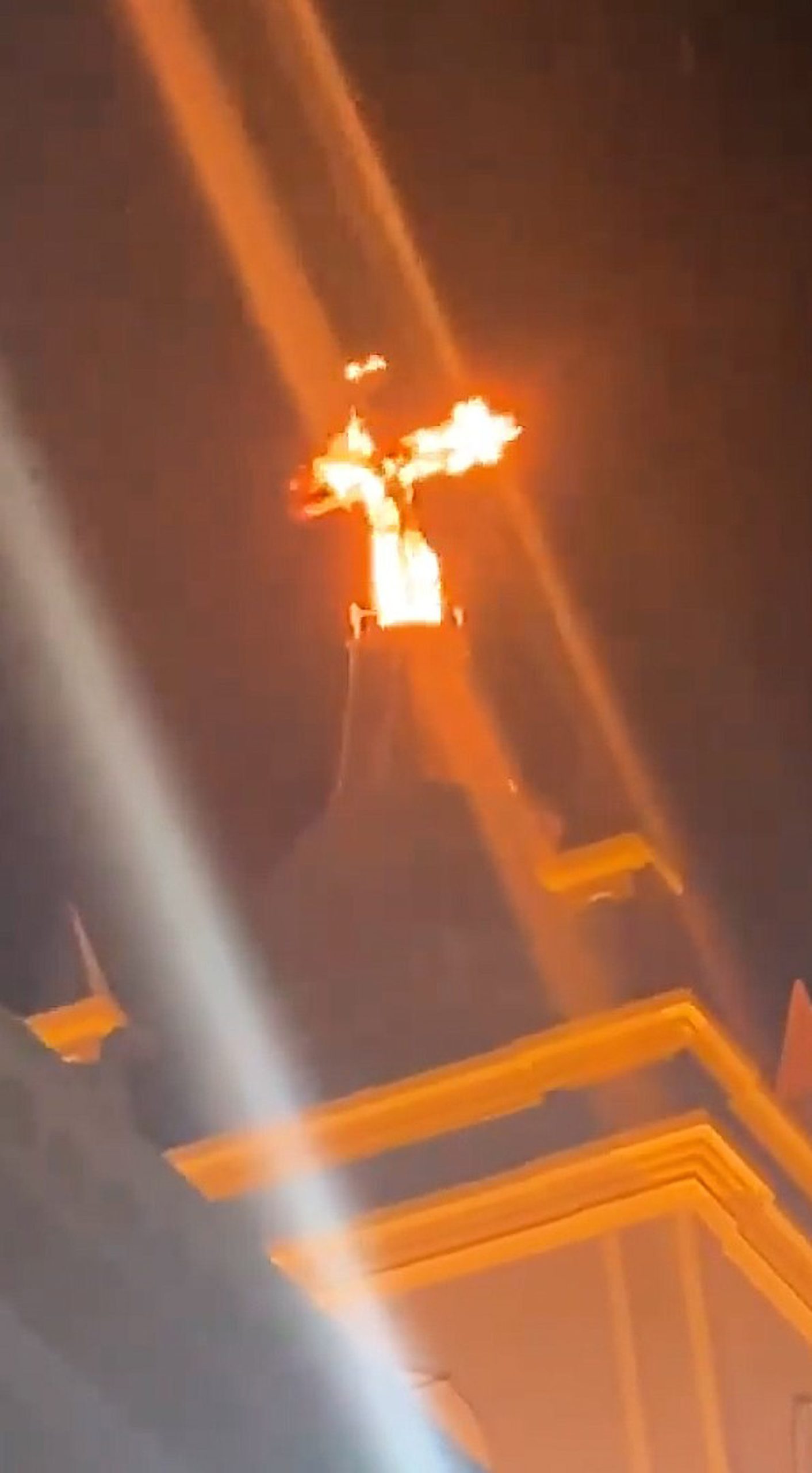 Read more about the article Cross Goes Up In Flames Atop Church While Faithful Attend Mass During Heavy Rain