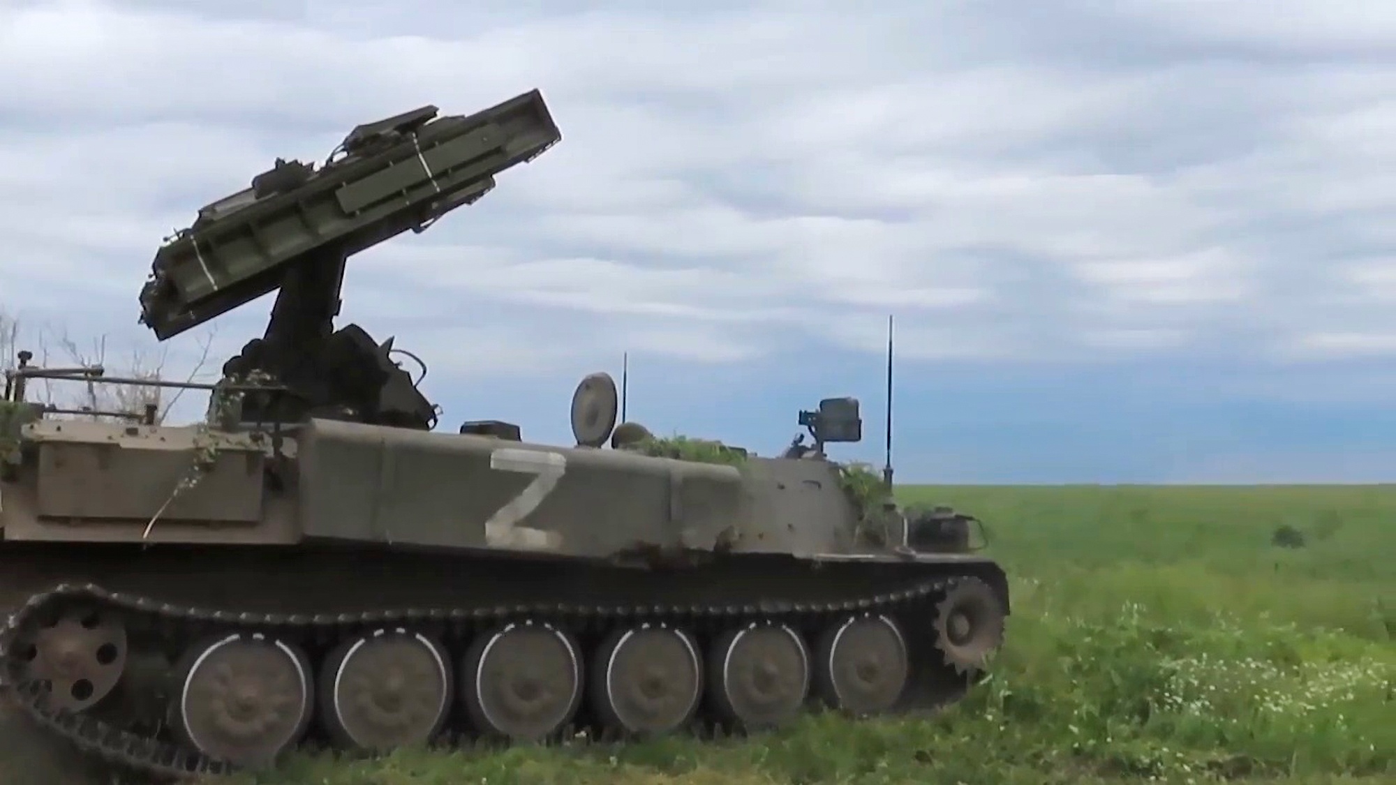 Read more about the article WAR IN UKRAINE: Russian Missile Takes Out Enemy Drone