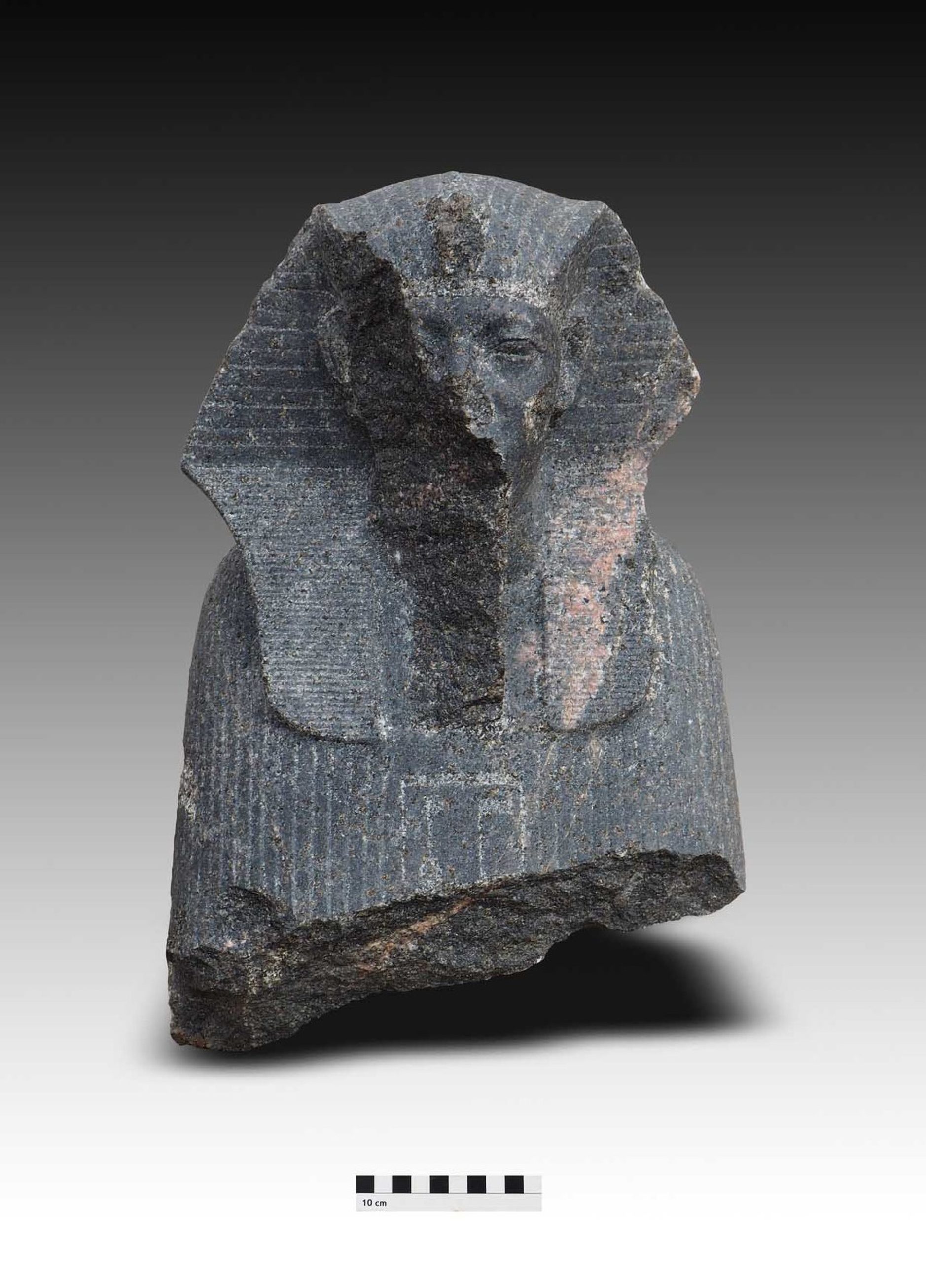Read more about the article DIG THAT: Ancient Egypt Shrine And Statue Fragments Found At City That Once Housed Cleopatra’s Needle