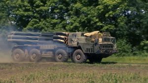 Read more about the article WAR IN UKRAINE: Moment Russian Multiple Rocket Launcher Vehicle Fires At Ukrainian Targets
