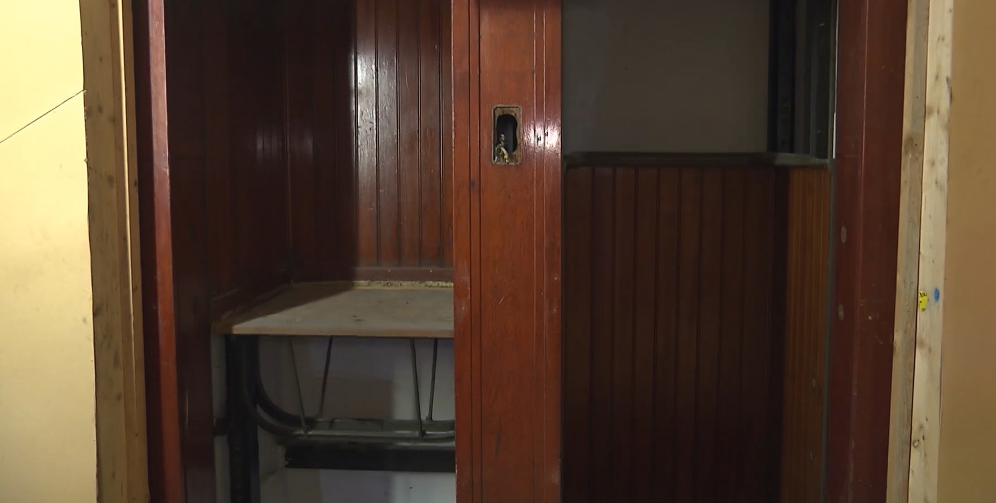 Read more about the article UPLIFTING NEWS: World’s Oldest Paternoster Elevator Back In Service