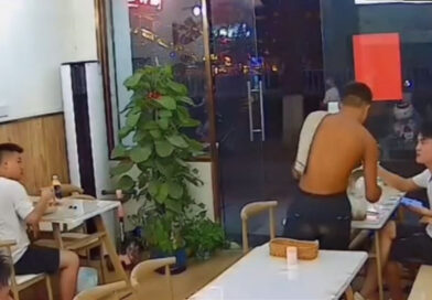 JUST NIPPING OFF WITH THIS: Topless Man Steals Restaurant Diners’ Food