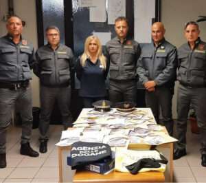 Read more about the article CHOO-CHOODUNIT: Train Couple Caught With EUR 1.5m In Cash