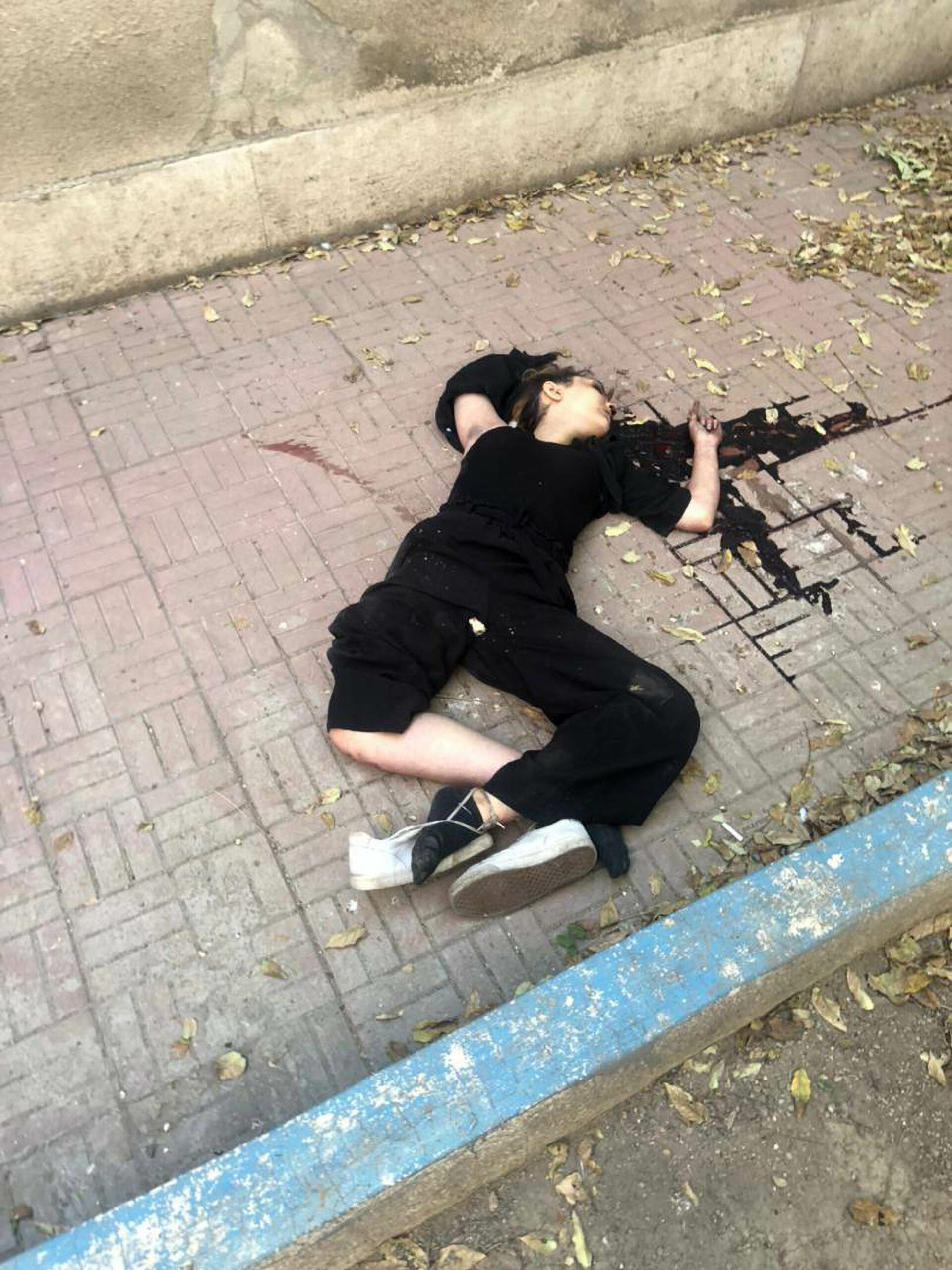 Read more about the article IRAN FAKE NEWS: Is This Iran’s Sickest Stunt: Was Tragic Teen’s Broken Body Used To Fake Fall Picture?