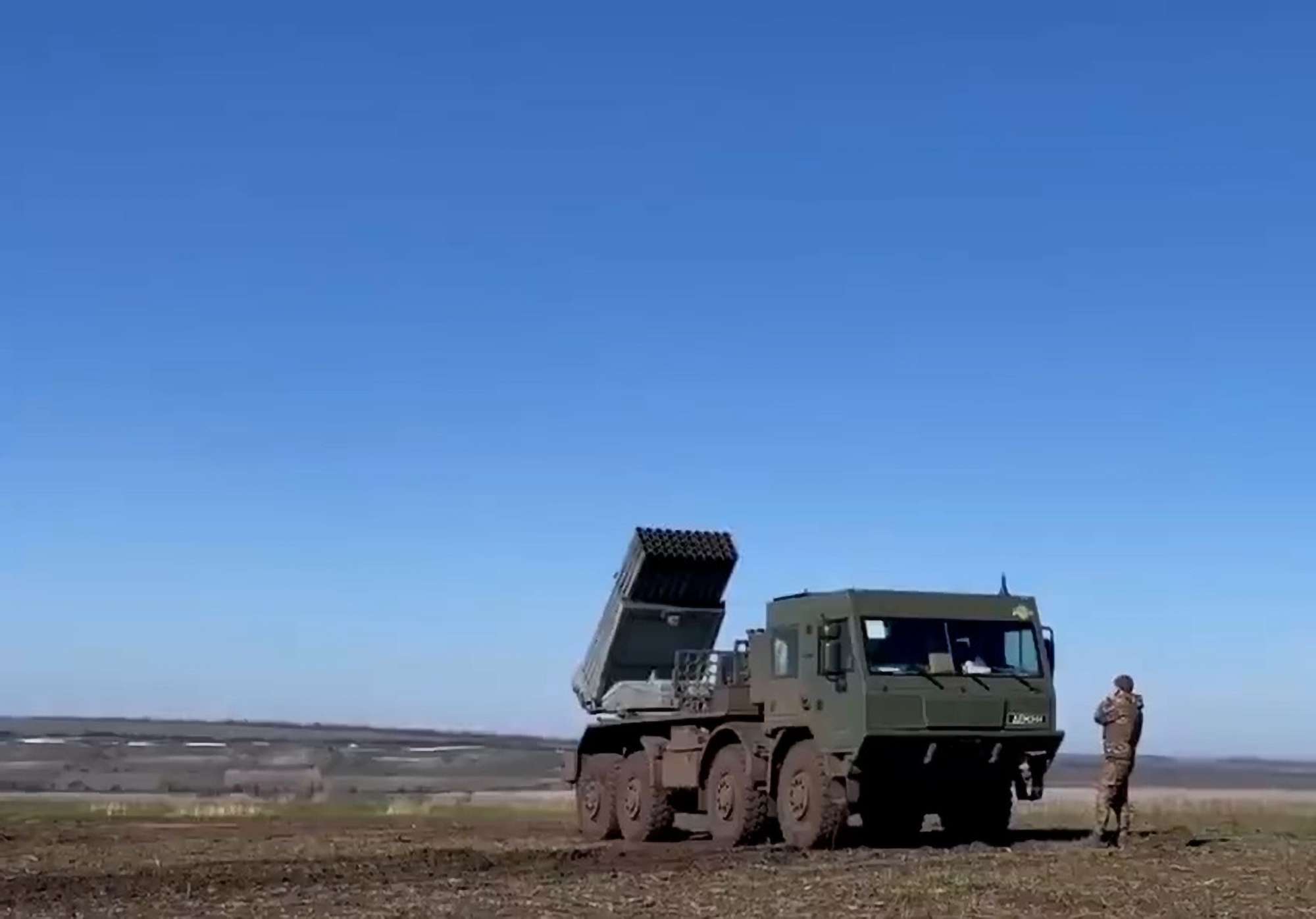Read more about the article Czech Multiple Rocket Launcher Helps Ukrainians ‘Bite’ Russians In Donetsk