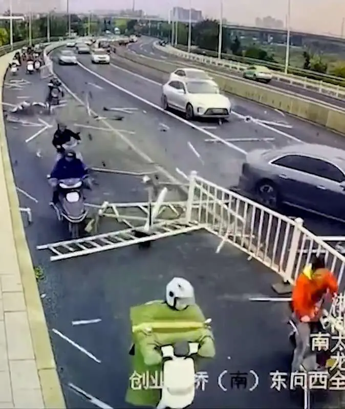 Read more about the article HIT AND STUN: Car Piles Into Electric Bikers After Brakes Fail