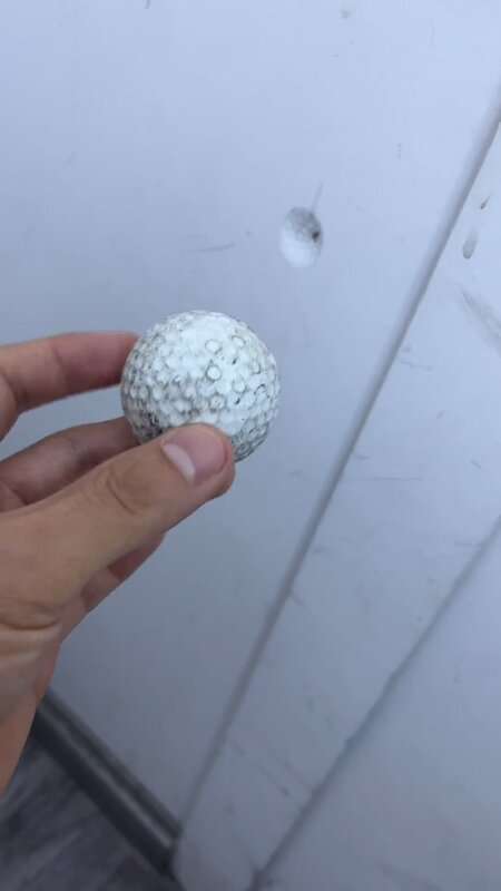 Read more about the article FORE FECK’S SAKE: Stray Golf Ball Flies At Astonished Shopkeeper’s Head