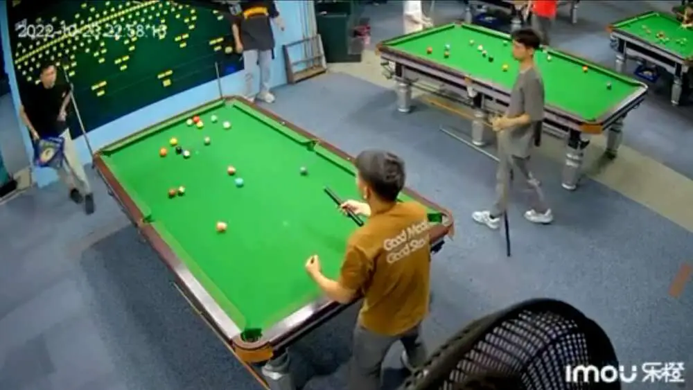 Read more about the article CUE, THAT’S GOT TO HURT: Pool Player Gets Pot Belly