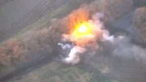 Read more about the article Ukrainian Marines Destroy Russian Military Vehicles And Equipment
