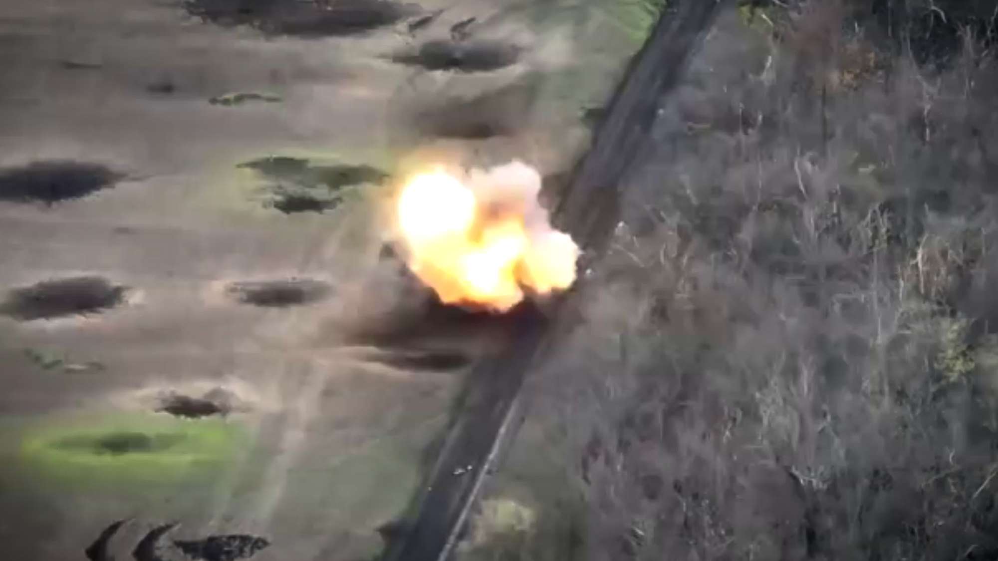 Read more about the article Ukrainian Troops Destroy Russian Tank And Crew In Eastern Ukraine
