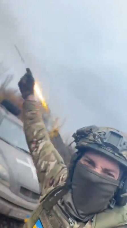 Read more about the article Ukrainian Soldiers Dance As They Blast Russians With Missile Salvo From Multiple Launch Rocket System